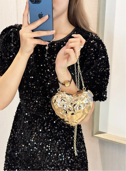 Metallic Heart Lip Clutch
