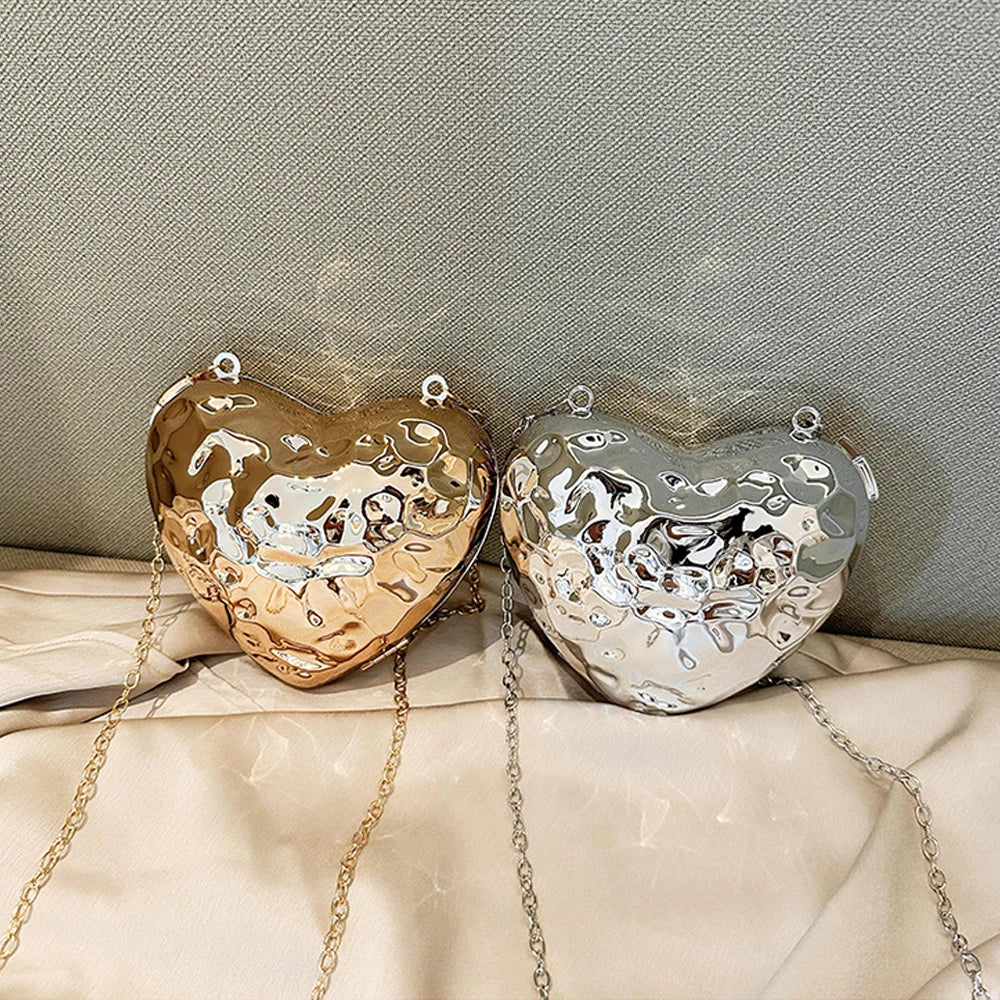 Metallic Heart Lip Clutch