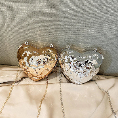Metallic Heart Lip Clutch